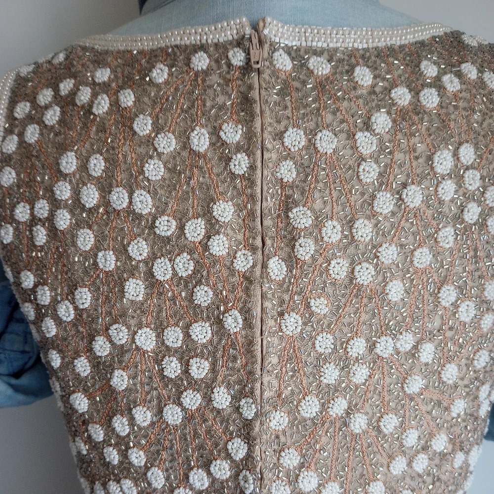 Adrianna Papell Gold White Pearl Beaded Layering Top Sleeveless Silk Size 8P - Picture 9 of 15